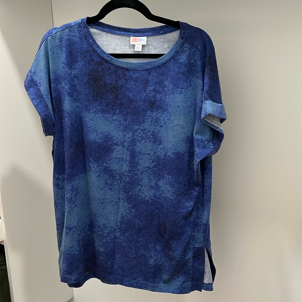 L LuLaRoe Leah Tunic